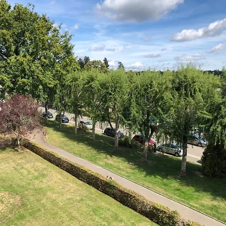 T2 Pres Des Commerces Et Thermes Literie Neuve Parking Prive Wifi